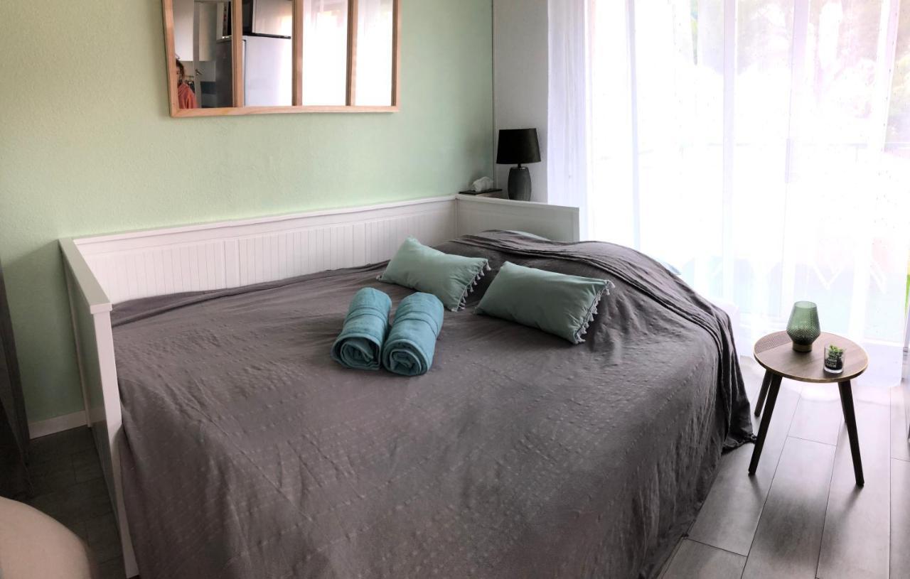 Studio Avec Terrasse Et Piscine Bandol Buitenkant foto